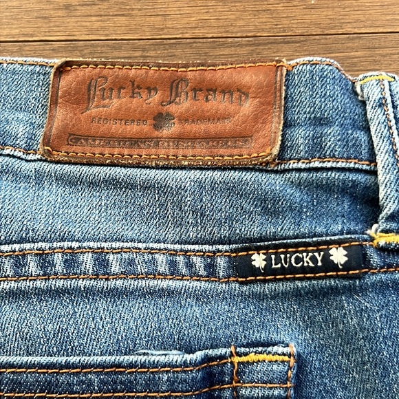 Lucky Brand Sweet’N Crop Jeans - Picture 8 of 9